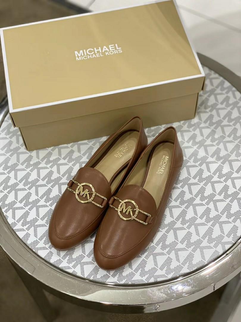 michael kors tan loafers