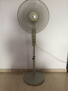 (Category: ) located in . Submitted by marklkt (Listing ID 1025567620, Image 1). Description: .