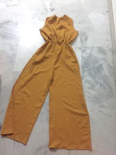 (Category: ) located in . Submitted by luvitusc.preloved (Listing ID 1025729005, Image 1). Description: .