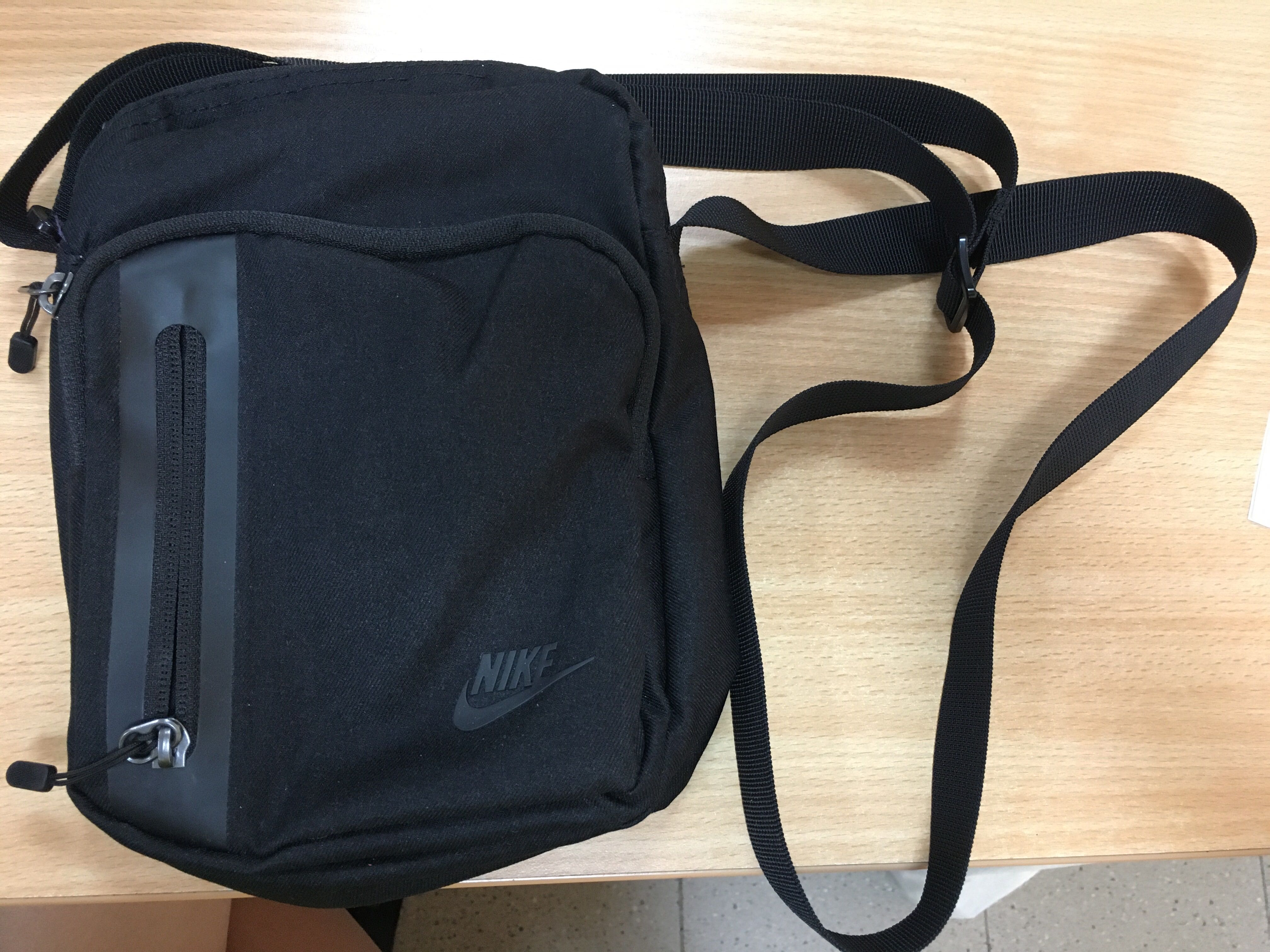 new nike sling bag
