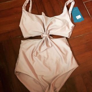 （分類：）位於 。 由 error.404.not.found 提交（商品編號 1025734421，圖片 1）。簡介： 。