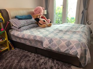 (Category: ) located in . Submitted by CharmHere (Listing ID 1025617375, Image 1). Description: .