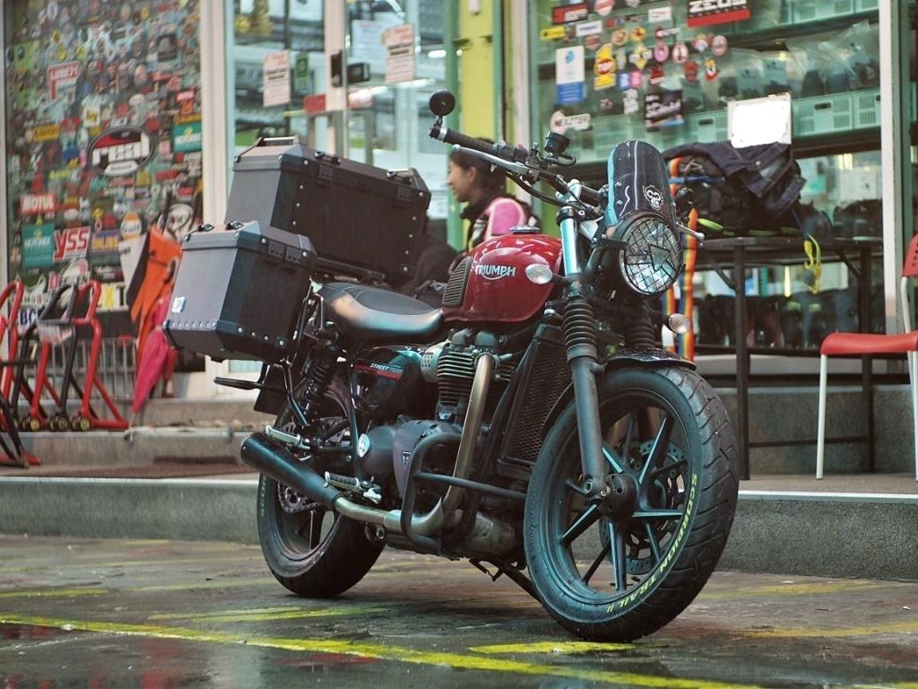 triumph street twin top case