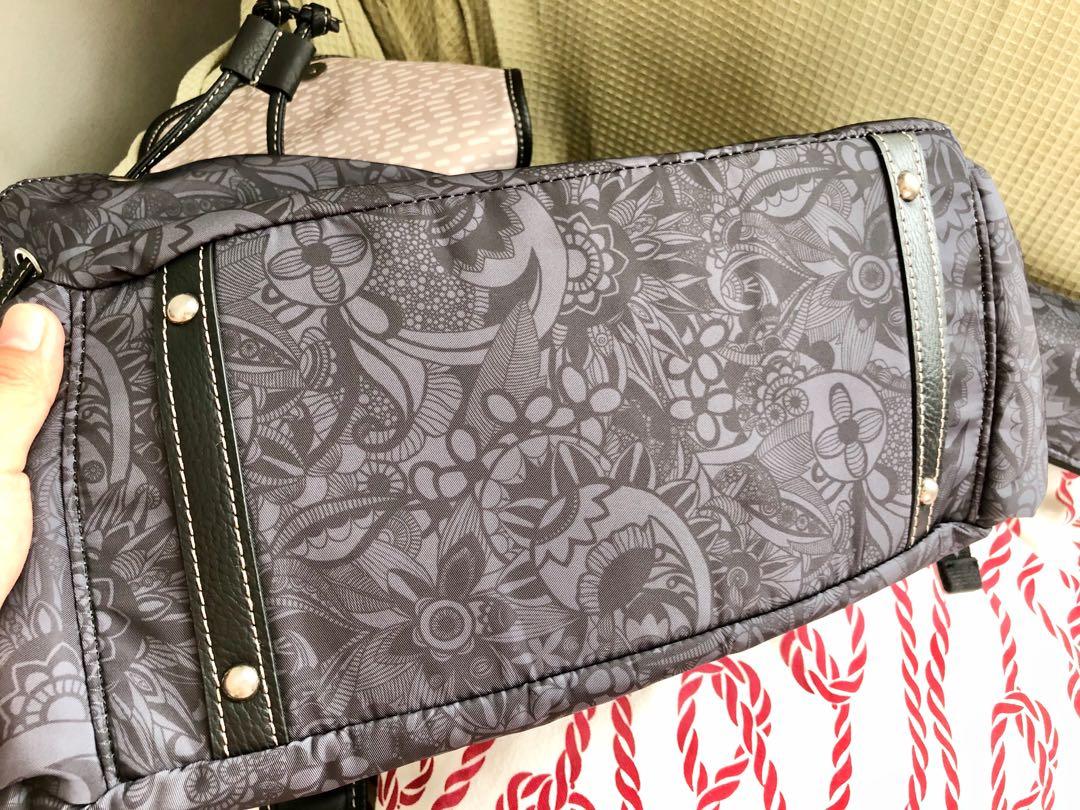 Sakroots Fleetwood backpack, Women's Fashion, Bags & Wallets 