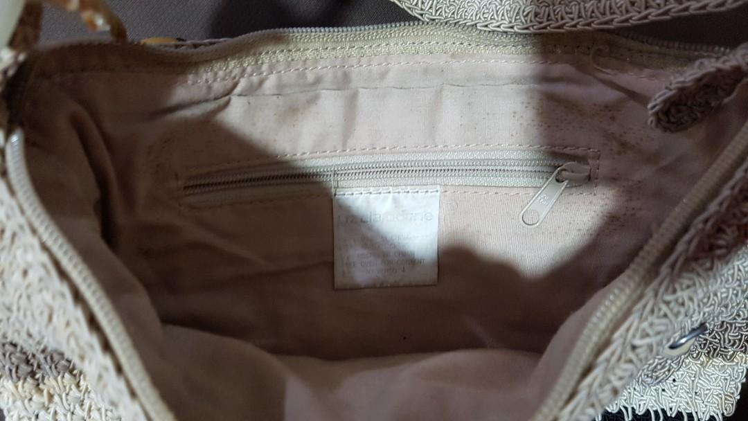 💯% Liz Claiborne Sling Bag (Category: Cross-body Bags) located in Mandaluyong City. Submitted by anythingcanbeuse (Listing ID 1032075420, Image 3). Description: Authentic Liz Claiborne Sling Bag color: brown/black.