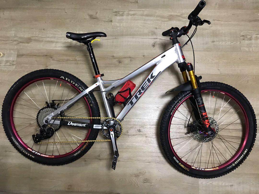 Alloy frame size 14.5 inch wheel 26er Sports Equipment Bicycles Parts Bicycles on Carousell