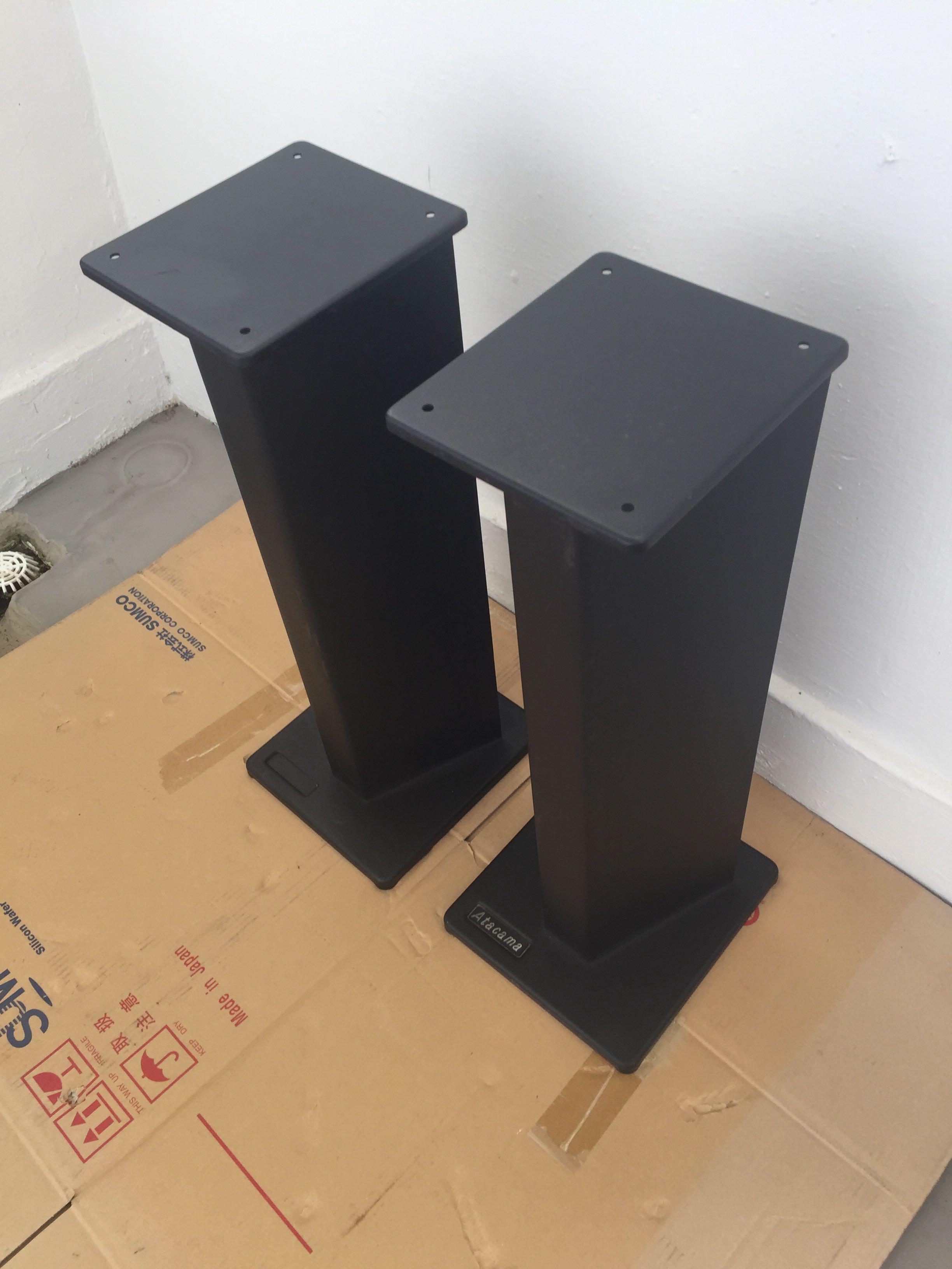 ATACAMA SE24 Speaker Stand, Electronics, Audio on Carousell