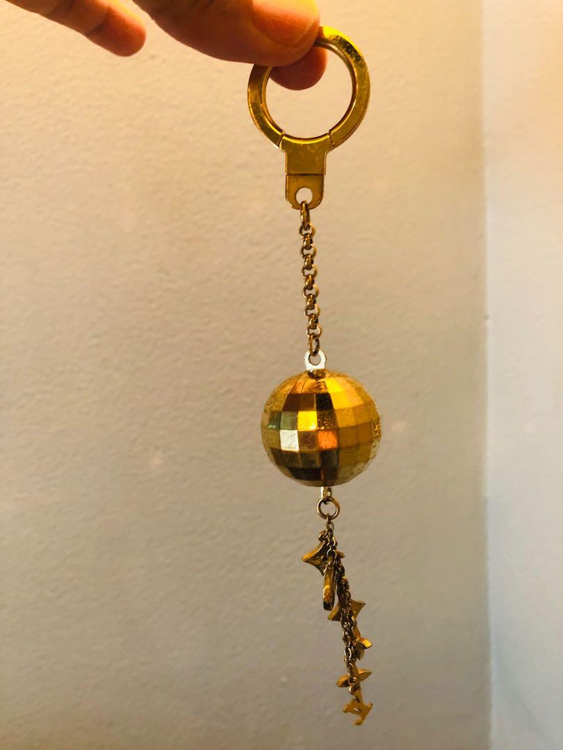 Authentic Louis Vuitton Key chain (Category: Luxury Accessories) located in Pasig City. Submitted by rvmerchandise (Listing ID 250148965, Image 2). Description: Authentic Louis Vuitton keychains. Good condition .