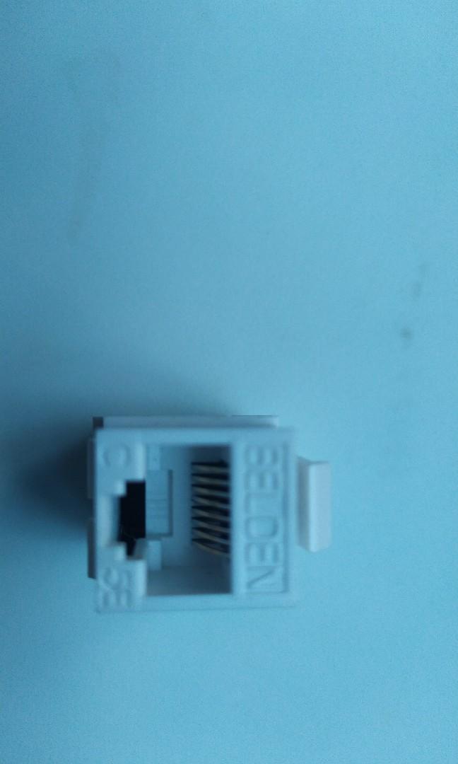 Belden Cat5e I/O Keystone Jack (Black & White) AX1010310 AX101309