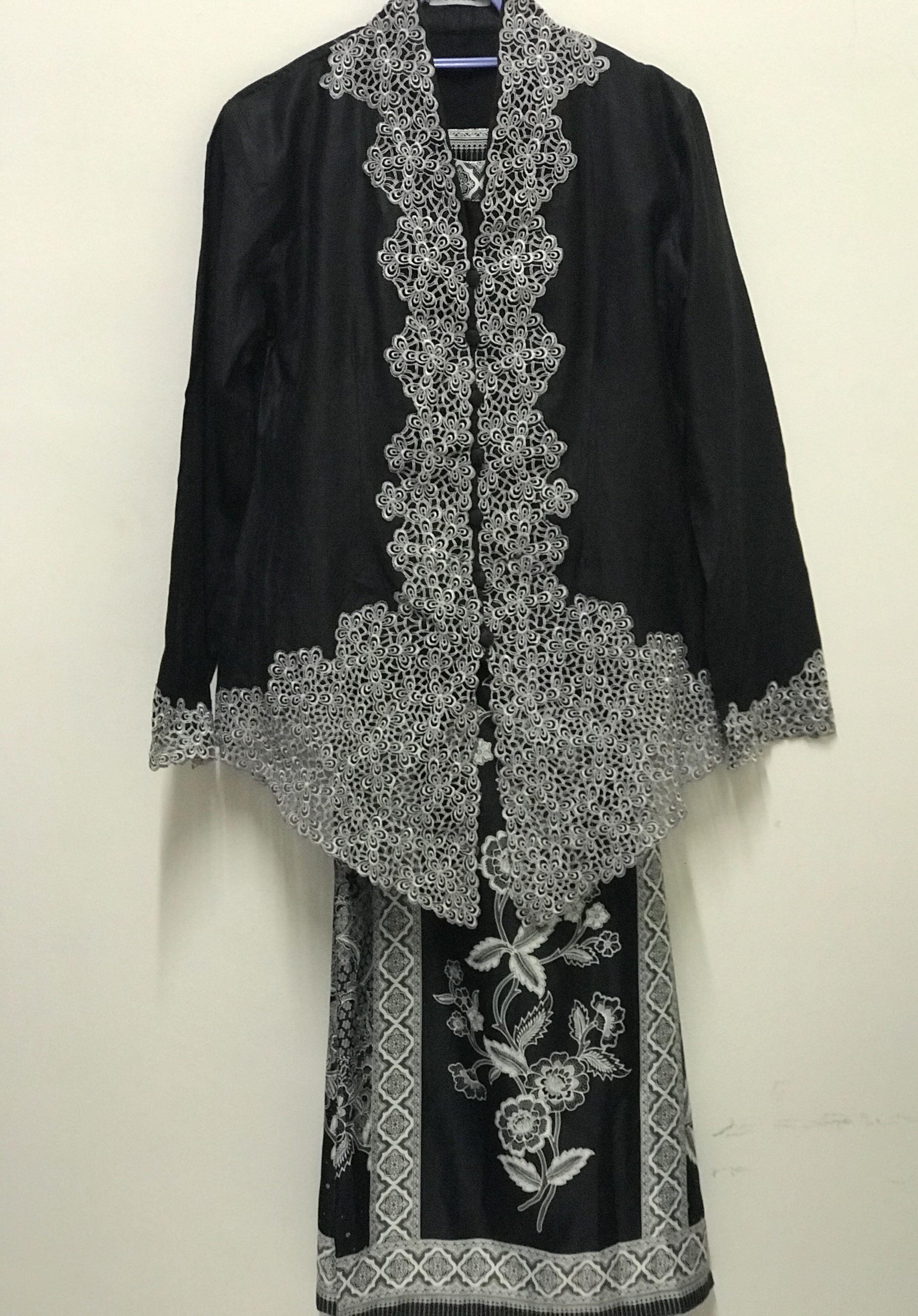 Kebaya Hitam Muslimah Fashion Two Piece On Carousell