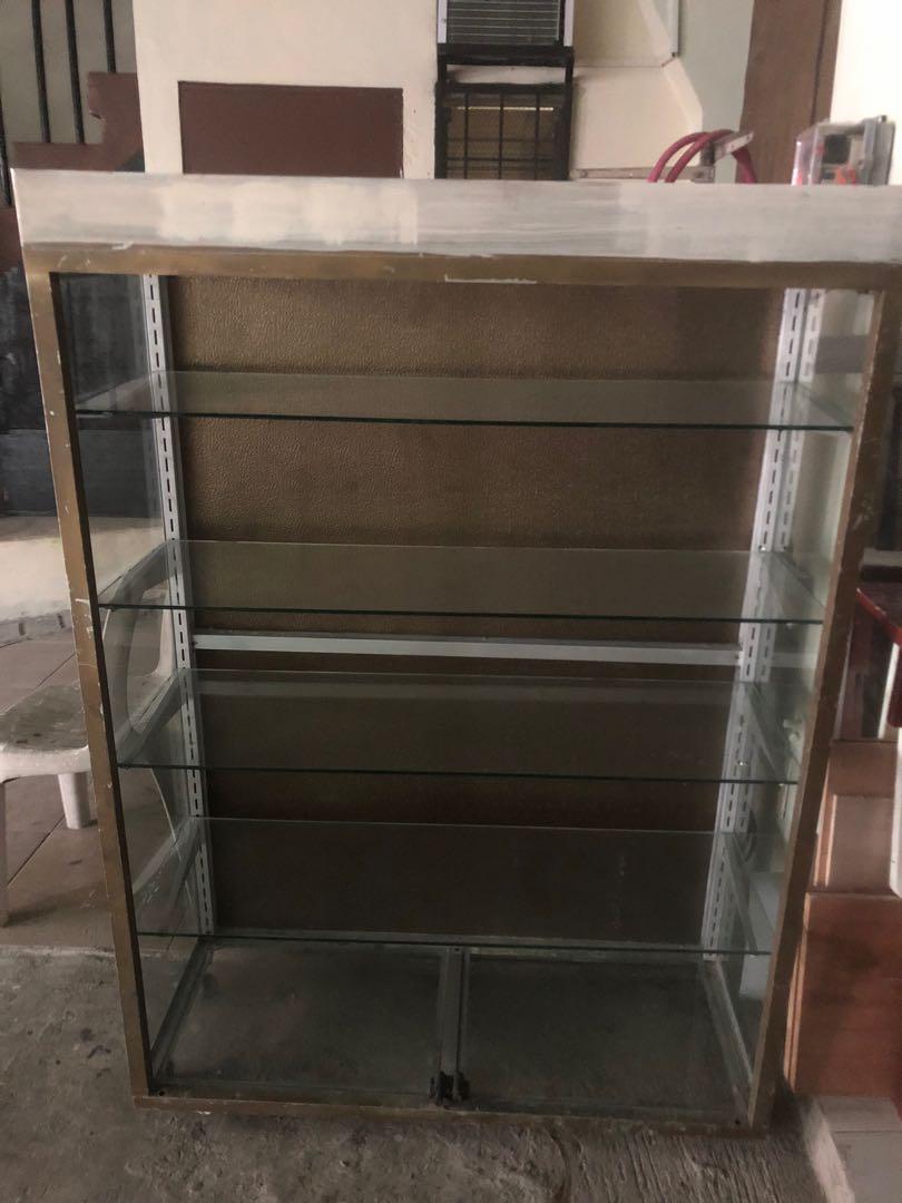Display Aluminum Shelves Cabinet (Category: Shelves, Cabinets & Racks) located in Mandaluyong City. Submitted by KanamiFinds (Listing ID 1032061195, Image 3). Description: Display cabinet. Made of glass and aluminum Pick up only With very minimal issues. Negotiable Mandaluyong Area .