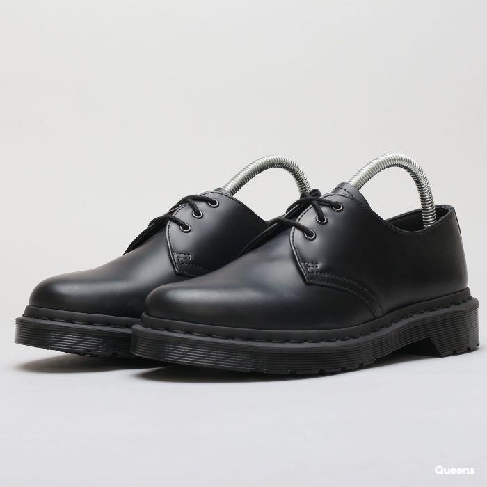 Dr Martens 1461 Mono, Men's Fashion, Footwear, Boots on Carousell