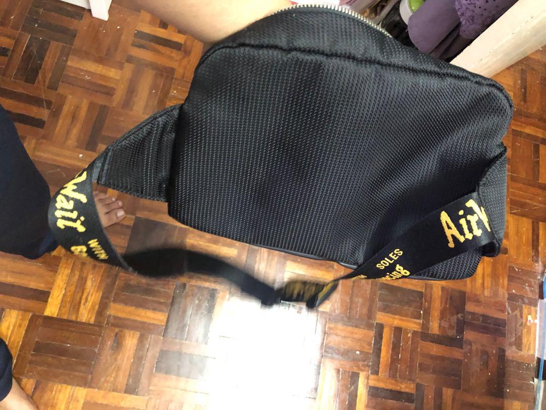 Dr martens hotsell fanny pack