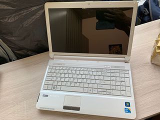 （分類：）位於 。 由 canada807 提交（商品編號 1032068812，圖片 1）。簡介： 。