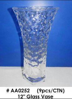 Glass vase aa0252