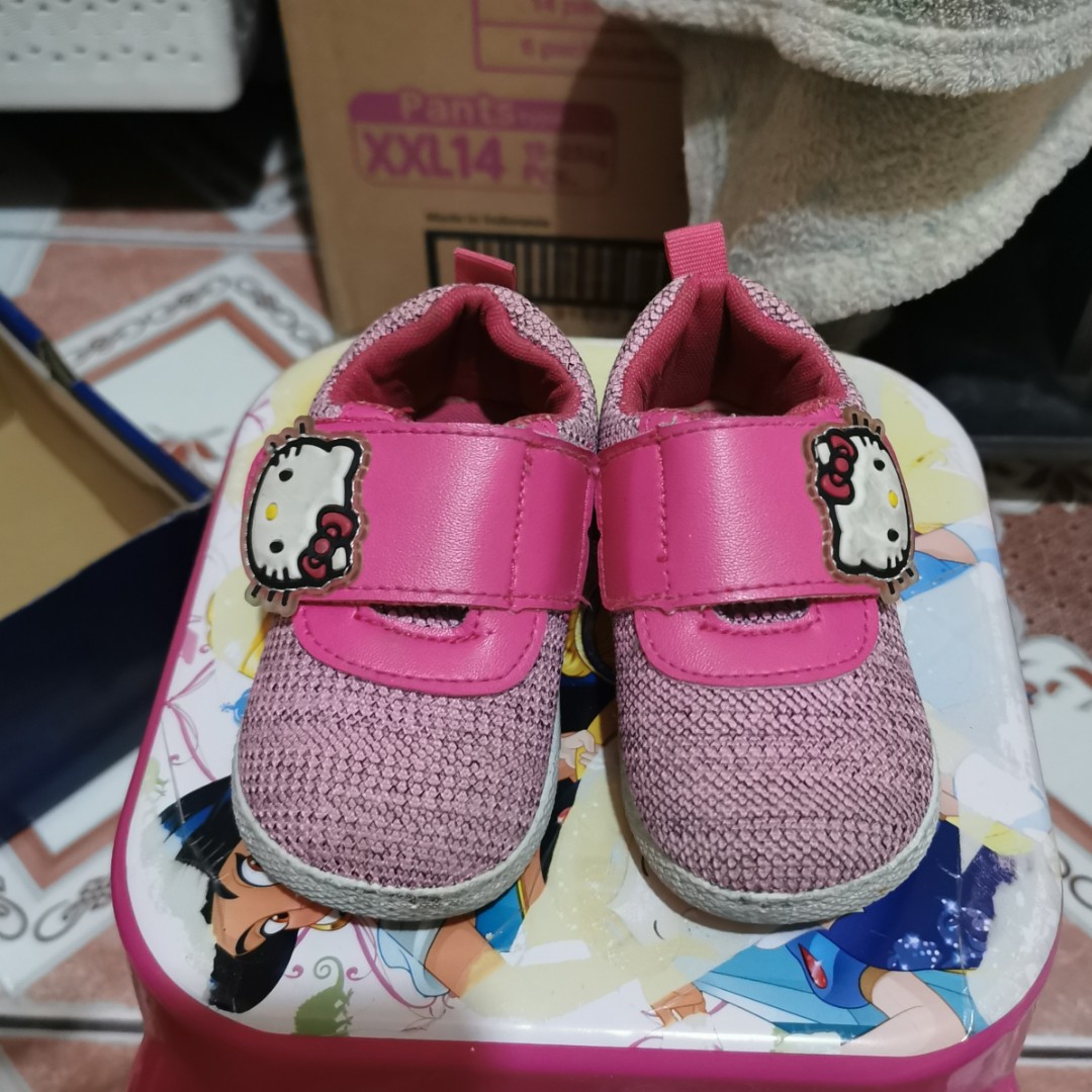 Hello Kitty Rubber Shoes size EUR 20 (0 