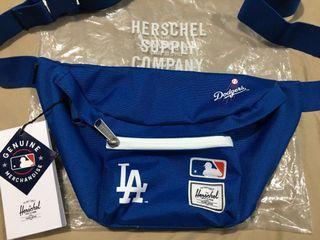 herschel dodgers fanny pack