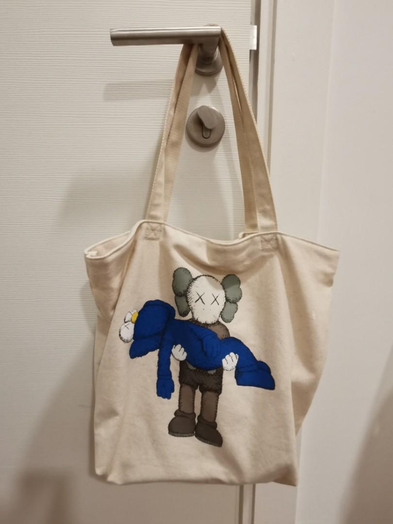 uniqlo kaws tote bag malaysia