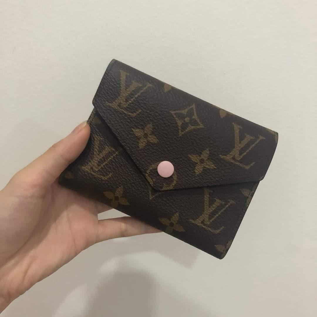 LOUIS VUITTON LONG WALLET, Men's Fashion, Watches & Accessories, Wallets &  Card Holders on Carousell