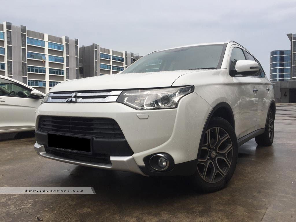 Mitsubishi Outlander 2 4 Cvt A Cars Used Cars On Carousell