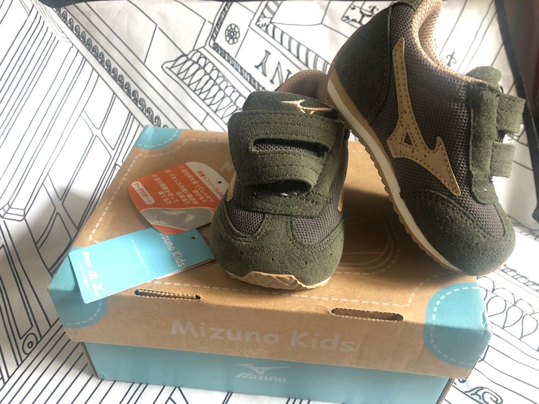 mizuno baby shoes