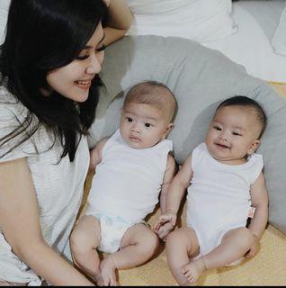 Newborn/0-6/6-12mo white Baby romper