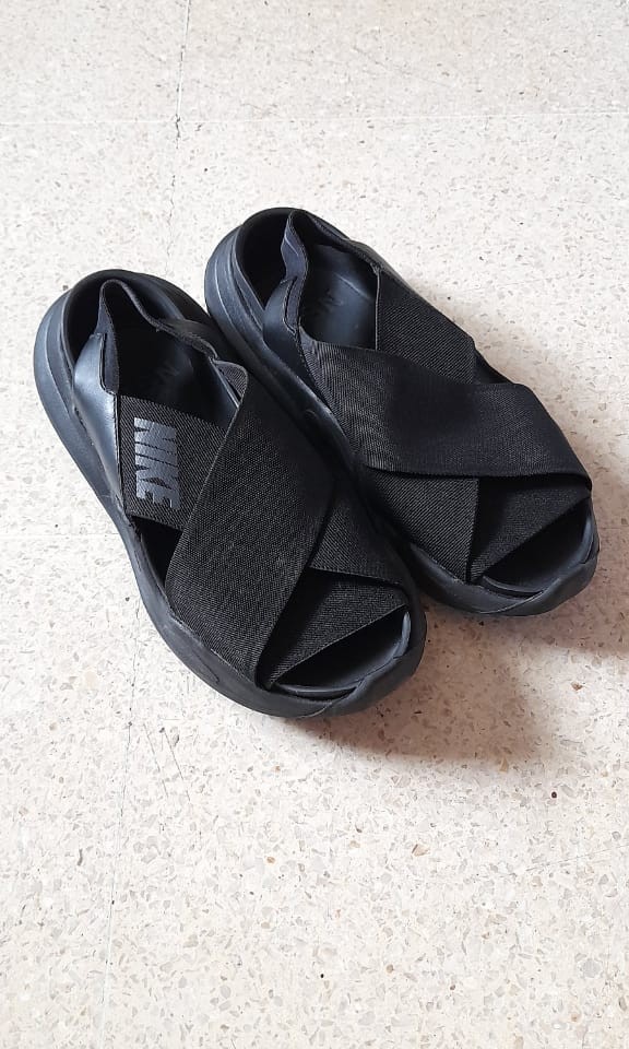 nike praktisk sandal