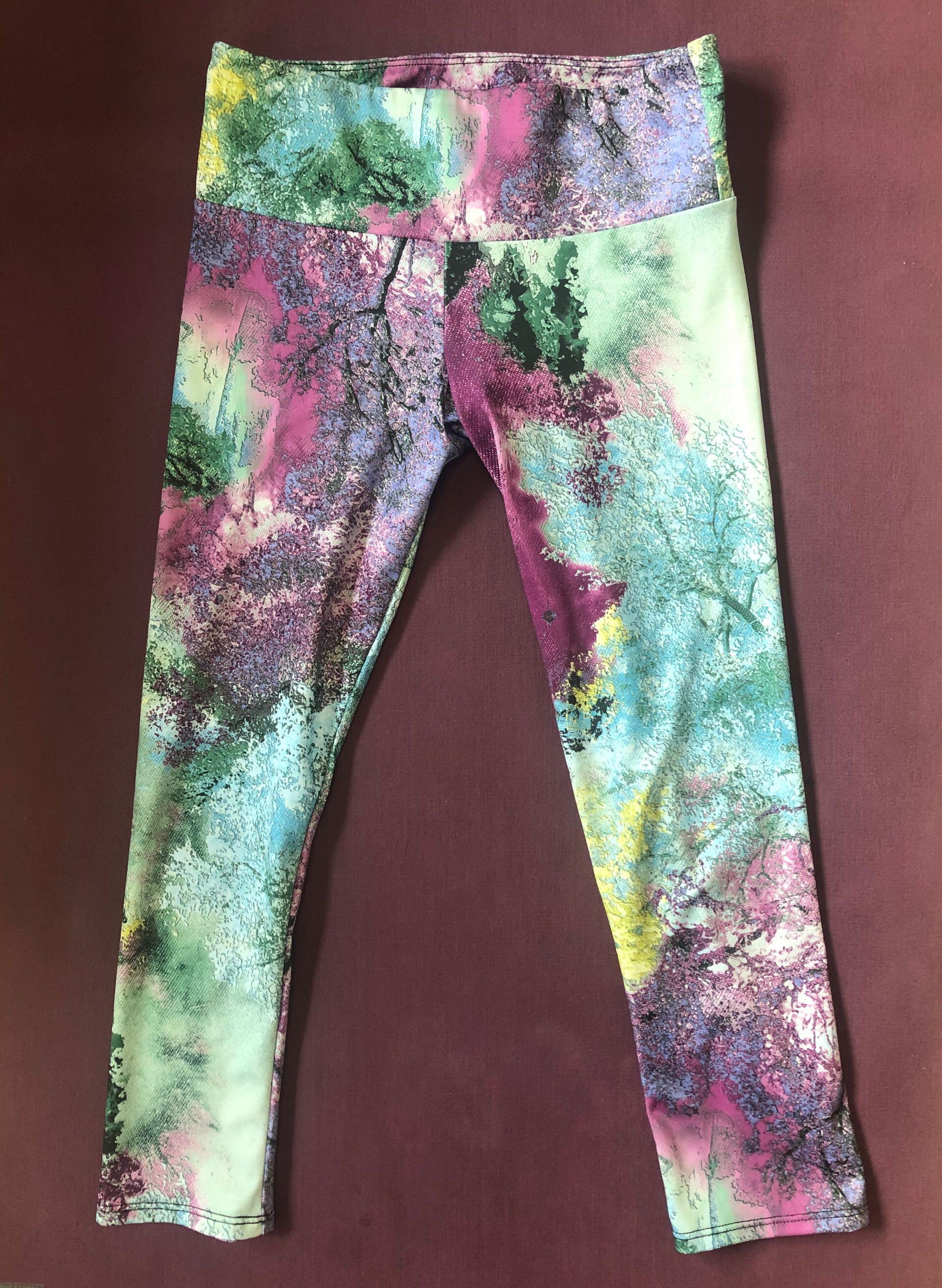 Onzie Leggings (Category: Activewear) located in Pasay City. Submitted by v_nav (Listing ID 1031925527, Image 1). Description: Bought for 3k+ in certified calm. Size XS but comfortably fits S. Can be used in any activity but best use for yoga. Like new condition. .
