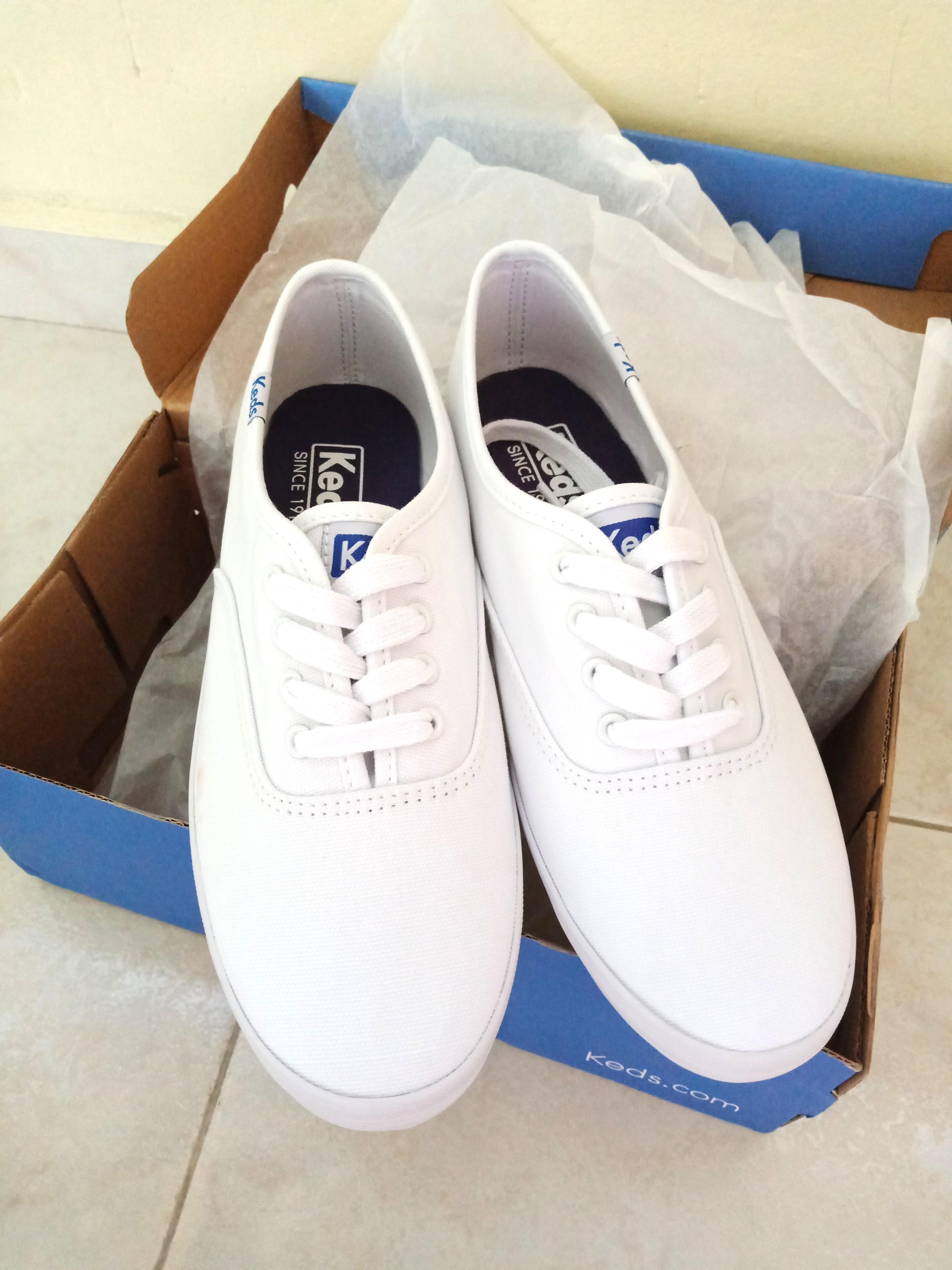 cheap white canvas shoes