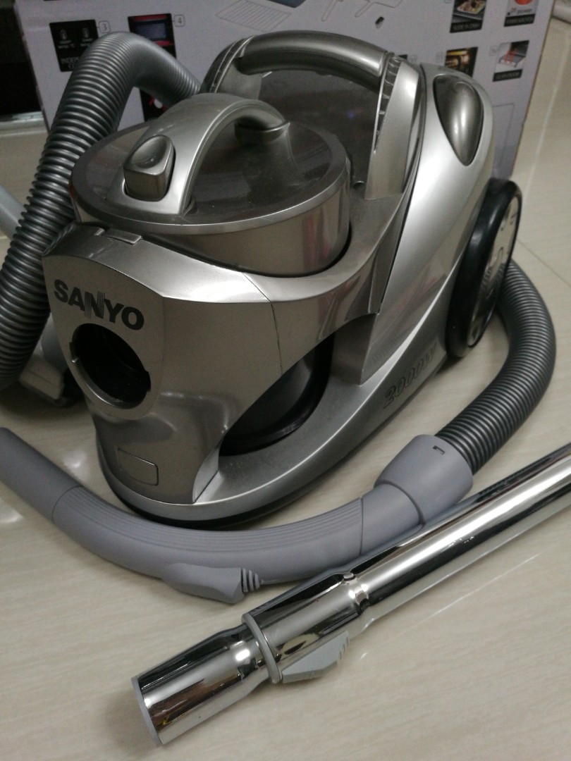 Sanyo Vacuum Cleaner, 電子產品, 其他 Carousell