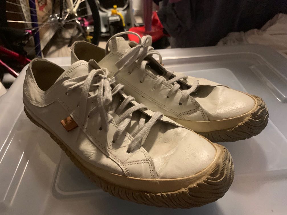 Spingle Move white shoes Size LL - Japan 27.5cm, Men’s Fashion