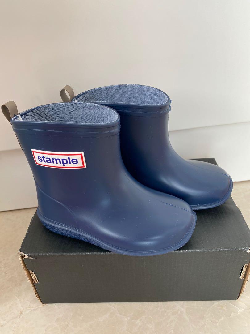 stample rain boots