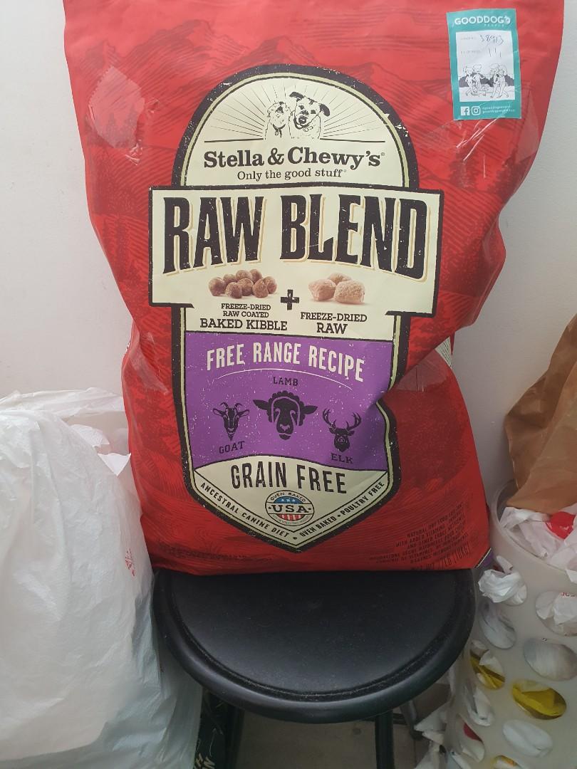 Stella Chewy S Freeze Dried Raw Blend Kibbles Pet Supplies For Dogs Dog Food On Carousell