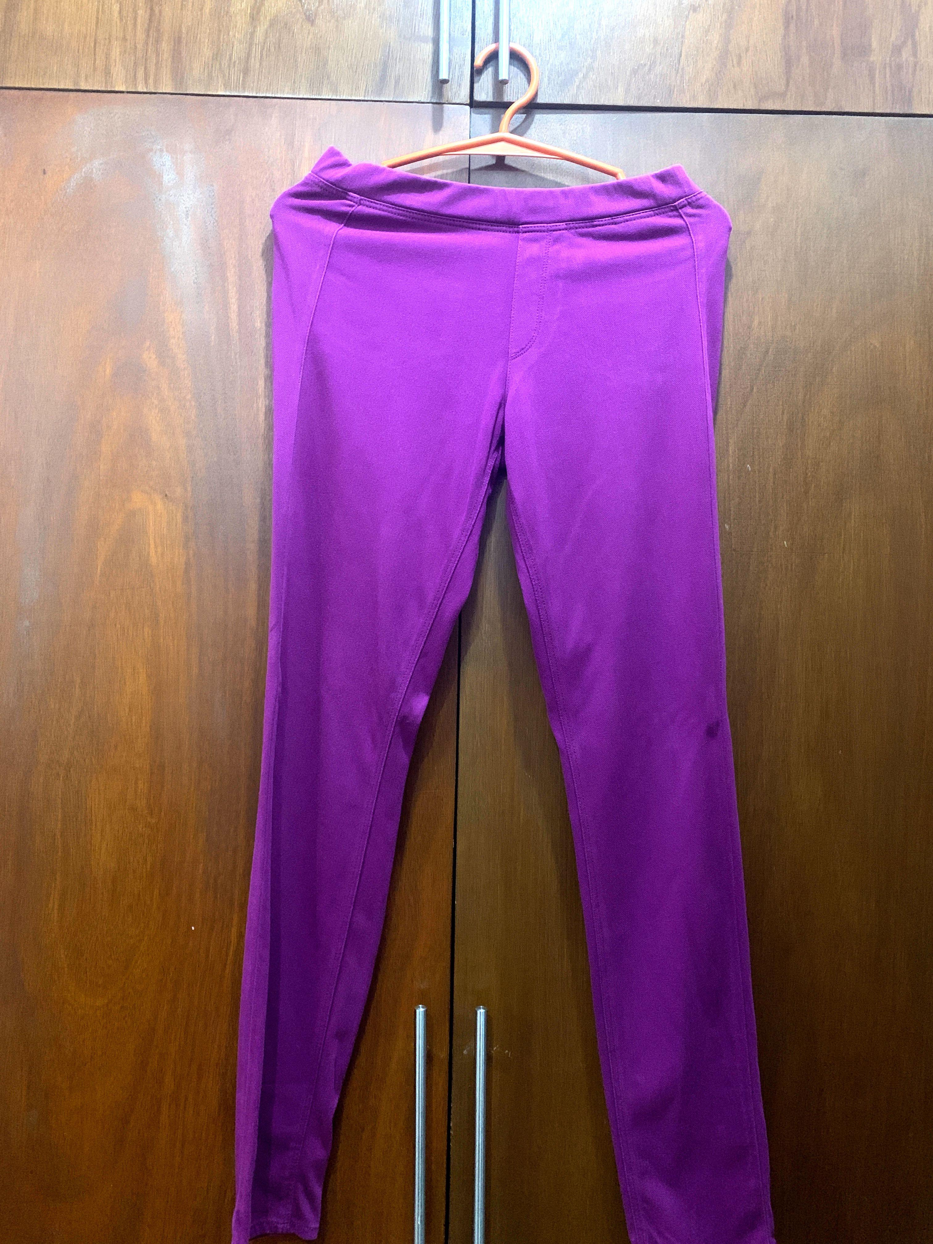 Uniqlo Leggings Pants (Category: Jeans) located in Pasig City. Submitted by luvi_ (Listing ID 1031903064, Image 1). Description: 13SS Uniqlo Leggings Pants Color: Purple (almost eggplant-ish) Size: Medium.