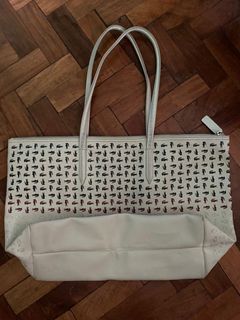 (Category: ) located in . Submitted by bcg_preloved (Listing ID 1031989290, Image 1). Description: .