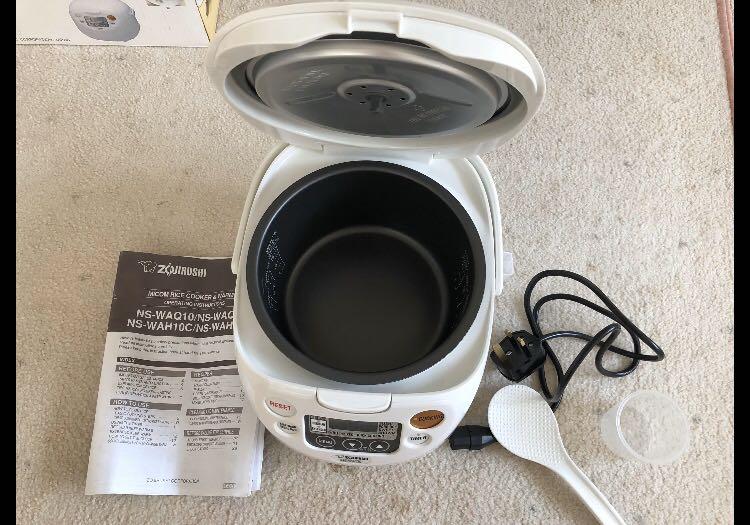 Zojirushi Rice Cooker 5.5 cups, TV & Home Appliances, Kitchen