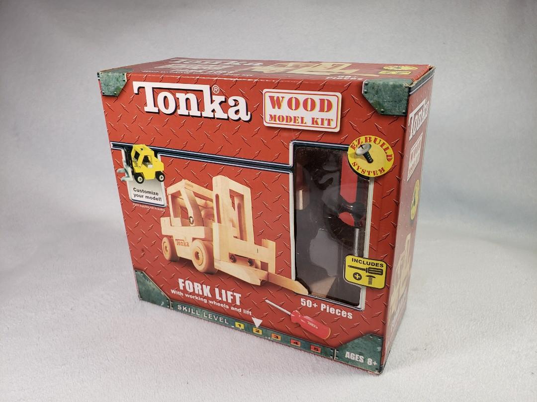 全新diy木製車仔玩具 自己砌 連工具螺絲 得意好玩 小朋友一定喜歡 好玩有趣 只給懂得的 玩具 遊戲類 玩具 Carousell