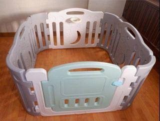 Baby Safety Gate - 4 Panel Fence