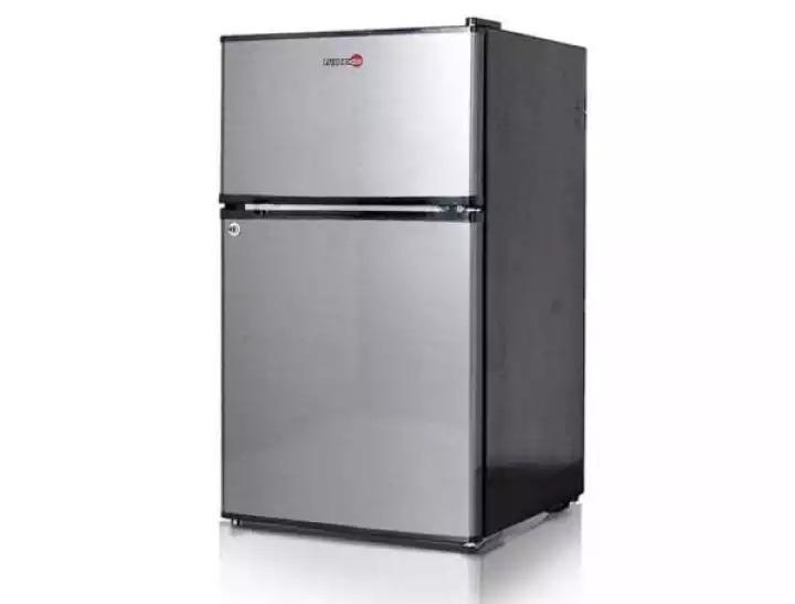 Fujidenzo 2 Door Refrigirator W Lock Key 3 5 Cu Ft Home Furniture Home Appliances Refrigerators And Freezers On Carousell