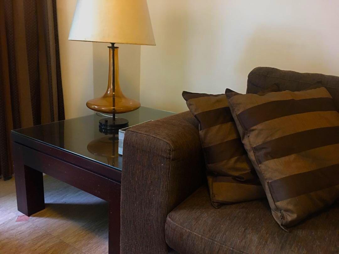 Hotel std. bedside table (Category: Other Home Decor) located in Singapore. Submitted by nglee100 (Listing ID 1031978103, Image 1). Description: Love this hotel std. table lamps with dimmer knob. The lines are fluid and beguiling. $18 for one, $32 for a pair. I’ve just moved to a small apartment and there is no space for my lovelies..