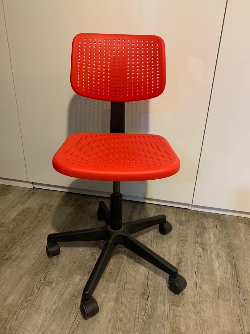 Ikea Swivel Chair Kids Furniture Tables Chairs On Carousell Hi, i'm looking for a cheap swivel chair to comfortably procrastinate in front of my laptop, and i noticed ikea sells the nice looking [renberget. carousell