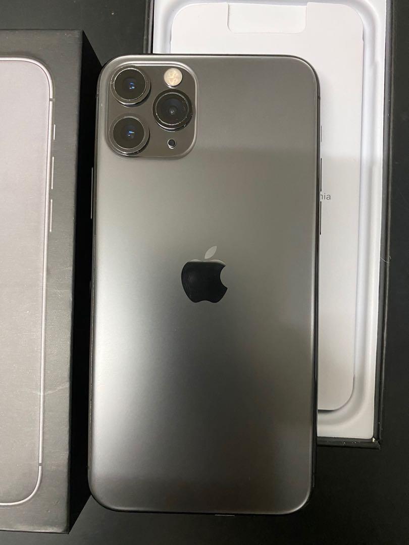 iPhone 11pro Max 256gb space grey color