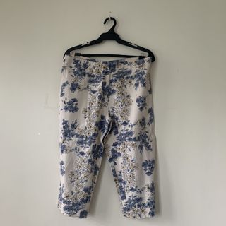 (Category: ) located in . Submitted by four.clothing (Listing ID 1032278380, Image 1). Description: .