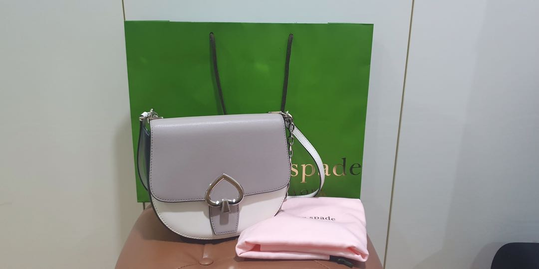 KATE SPADE Robyn Medium Chain Saddle Bag Women s Fashion Bags Wallets Cross body Bags on Carousell