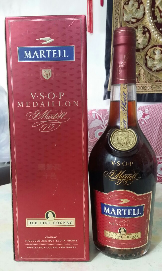 Martell Vsop舊裝酒全新700ml, 嘢食& 嘢飲, 酒精飲料- Carousell