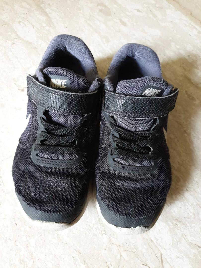 nike boys 12c