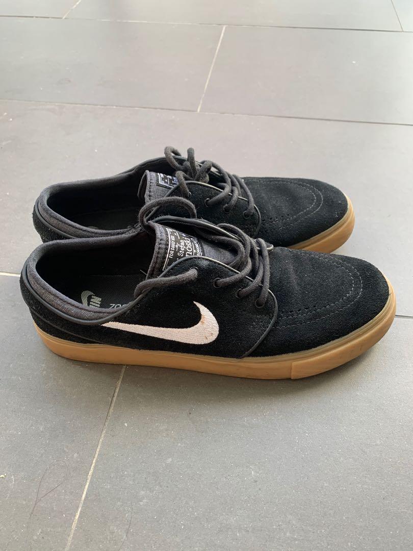 nike sb zoom janoski remastered trainers in black