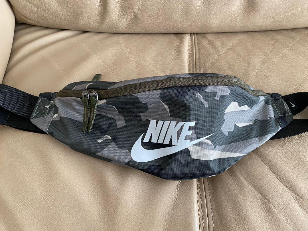 Original Nike Waist Bag, Men's Fashion, Bags, Belt bags, Clutches and ...