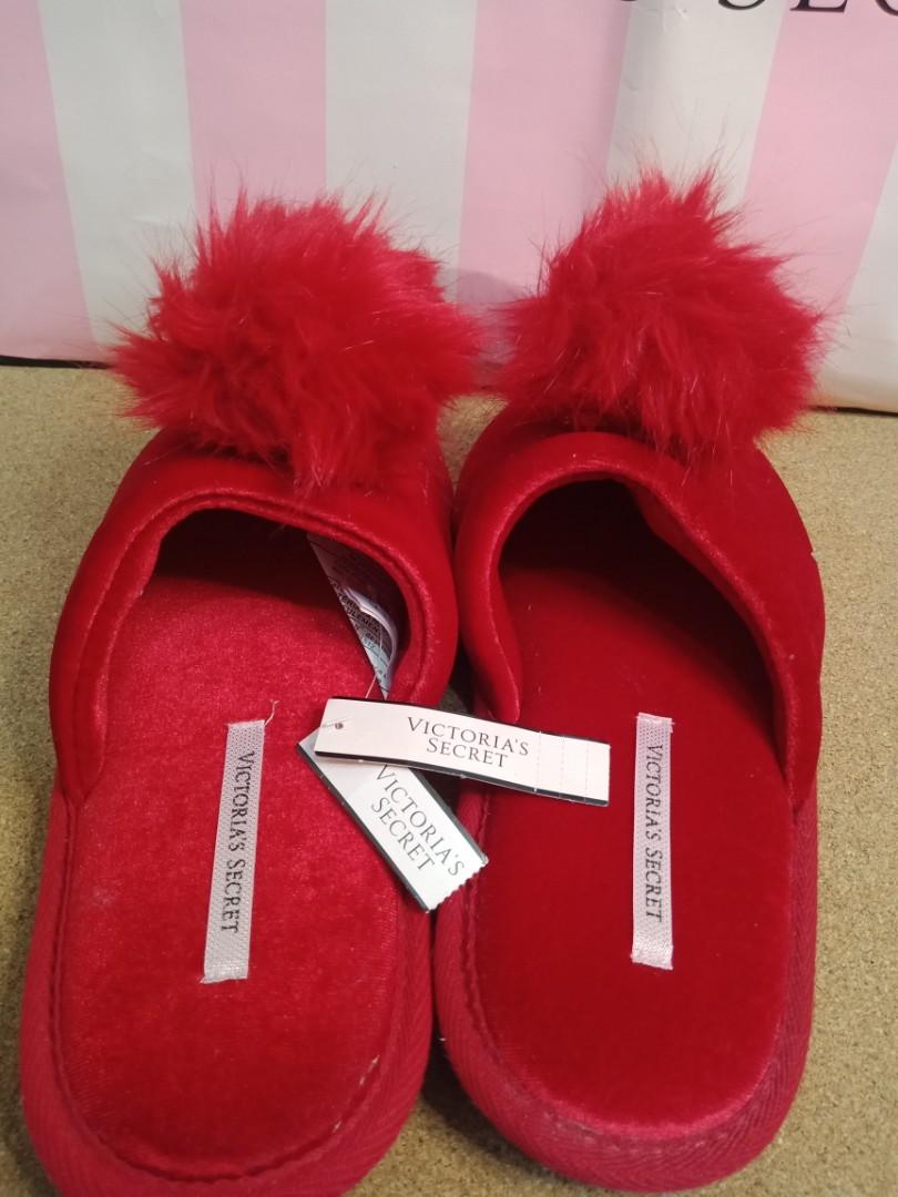 red house slippers