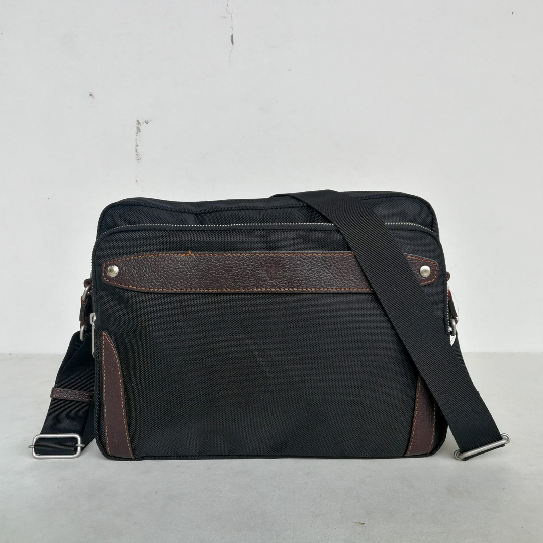 sling bag besar